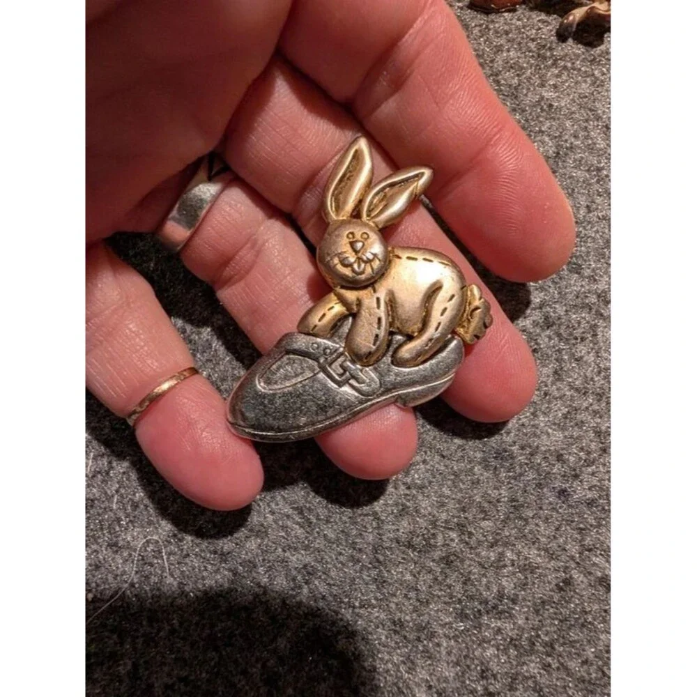 Wendy's World rabbit in a shoe # 12 pen